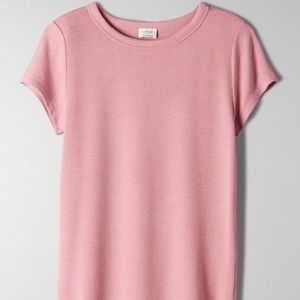 Aritzia t shirt
